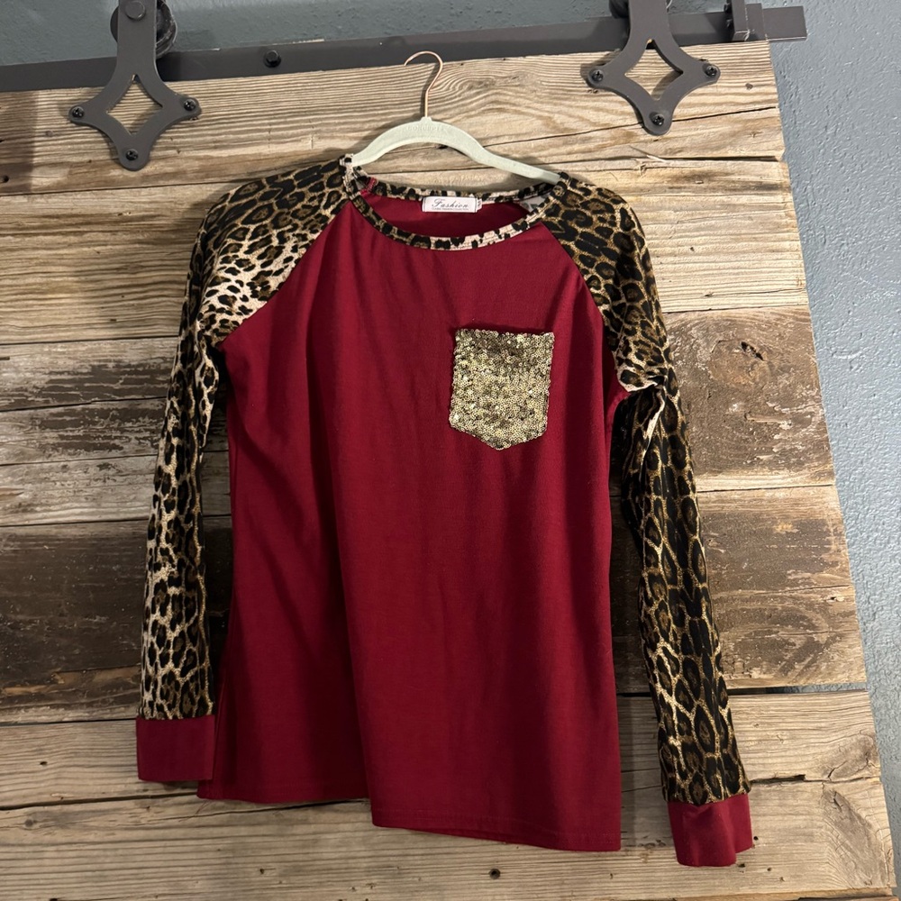 5/$20 Leopard Sleeve Red sequins pocket